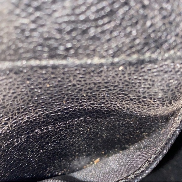 Authentic BVLGARI Ribbed 4 Prong Leather Key holder In Excellent Condition - Picture 9 of 10